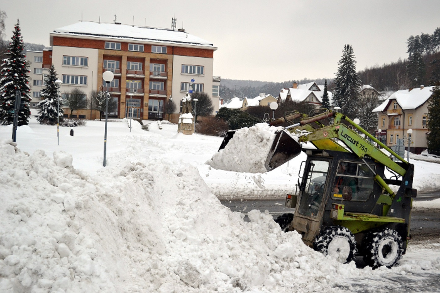 Úklid sněhu v Luhačovicích