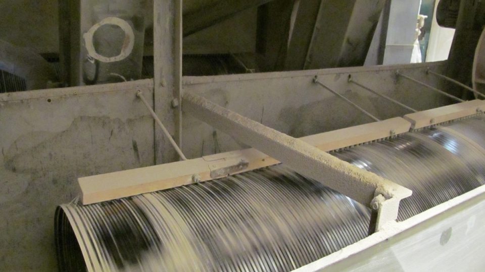 Část čistící linky | foto: Pavel Šmajstra Část čistící linky