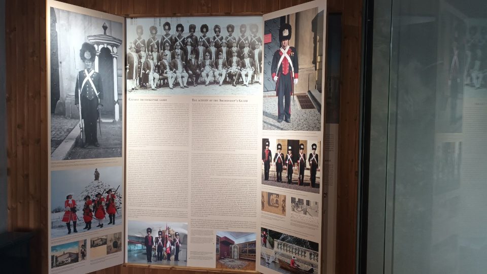 Počátky arcibiskupské gardy spadají do začátku 13. století