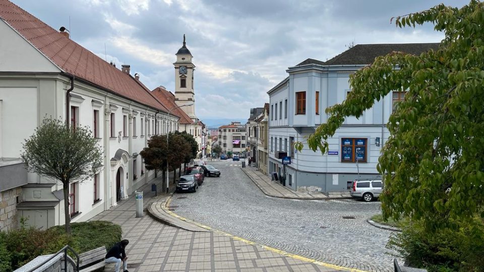 Uherský Brod, pohled na radnici z Mariánského náměstí