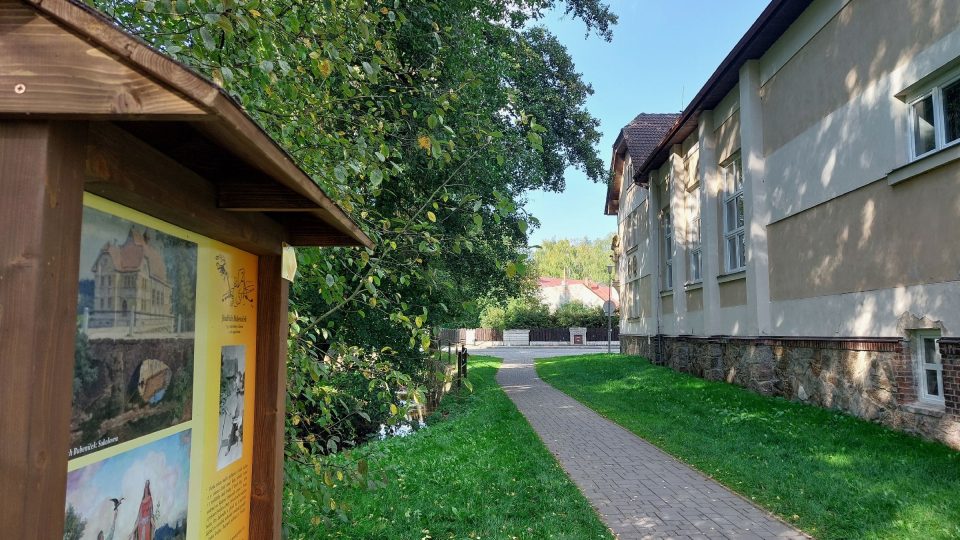 Zastavení u sokolovny | foto: Irena Šarounová, Český rozhlas Zastavení u sokolovny