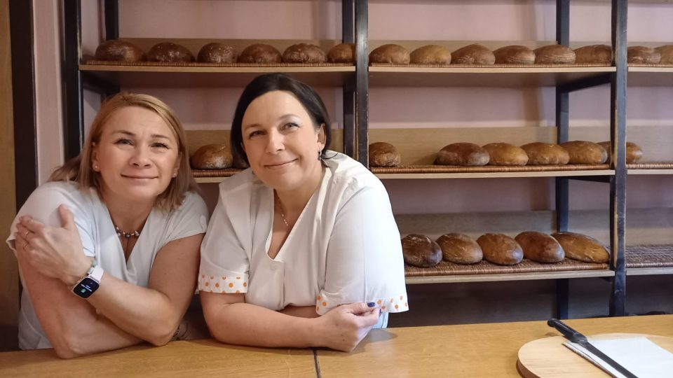 Sestry z pekařství Masaříkovi v Uherském Hradišti-Mařatice Štěpánka Masaříková a Ivana Resslerová