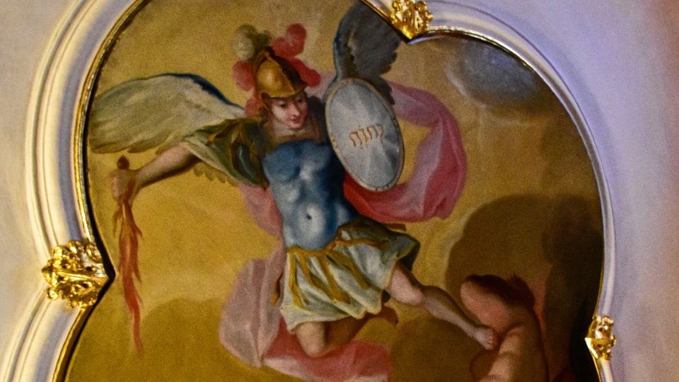Zámek Lešná u Valašského Meziříčí, nástropní malba, archanděl Michael