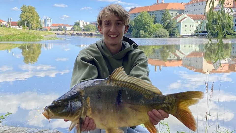 Jeden z účastníků tábora s pořádným úlovkem