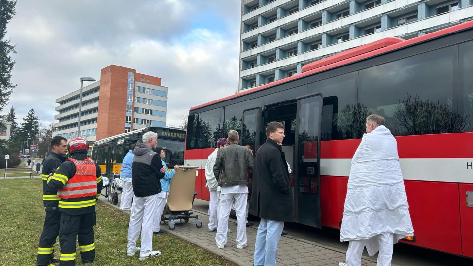 Krajská nemocnice Tomáše Bati ve Zlíně, zásah 12.12.2024 kvůli požáru v technické místnosti kardiologického oddělení