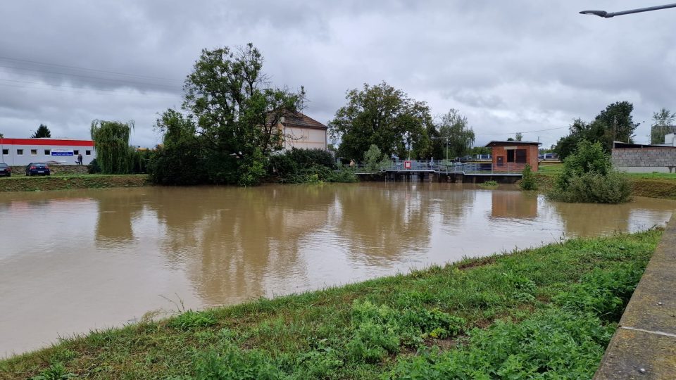 Uherské Hradiště a Staré Město, řeka Morava, neděle 15. 9. 2024 13:00