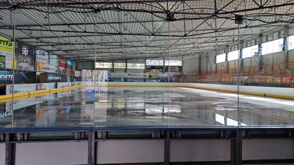 Zimní stadion Uherský Ostroh, rekonstrukce chlazení ledové plochy