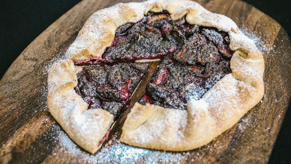 Švestkový koláč typu galetka