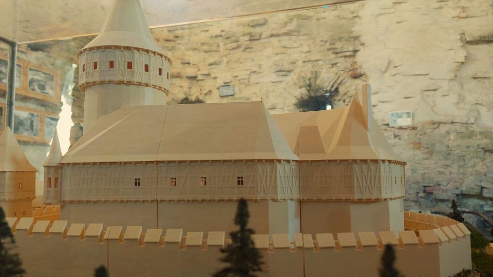 Pravděpodobnou podobu hradu uvidí návštěvníci i na modelu