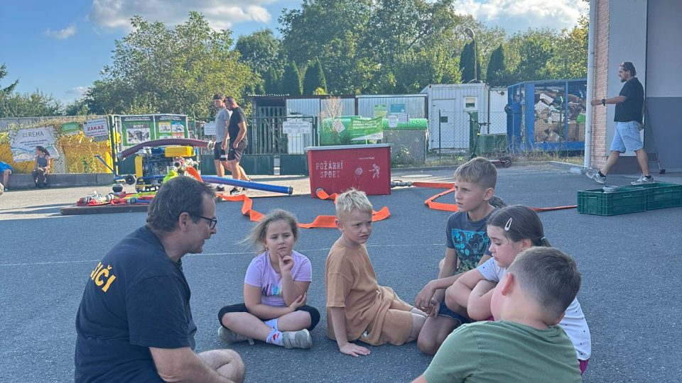 Halenkovice, kroužek mladých hasičů, první schůzka v roce 2025/2026 | foto: Michaela Kočendová, Český rozhlas Halenkovice, kroužek mladých hasičů, první schůzka v roce 2025/2026