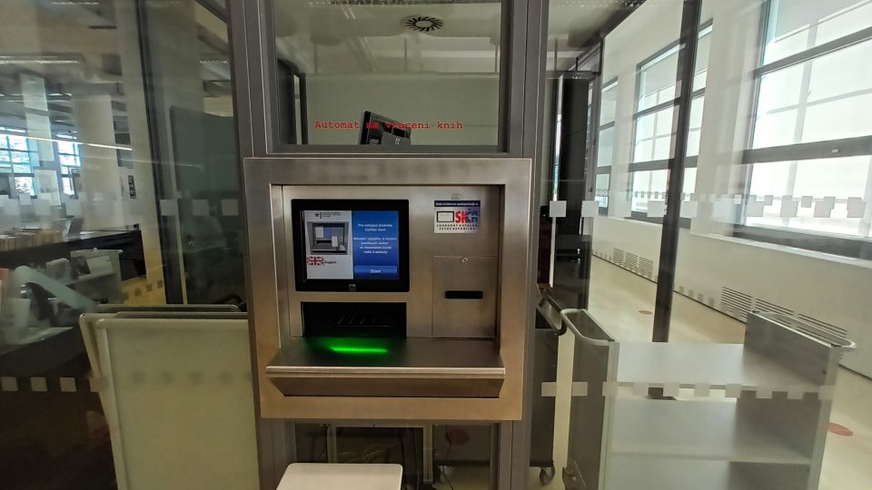 Krajská knihovna Františka Bartoše ve Zlíně, automat