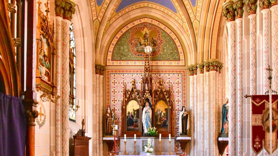 Rataje, kostel sv. Petra a Pavla | foto: Zdeněk Urbanovský, Český rozhlas Rataje, kostel sv. Petra a Pavla