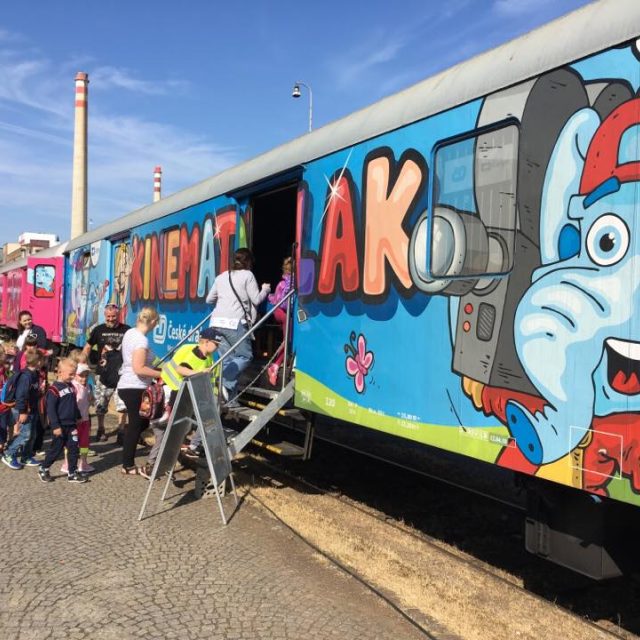 Filmový vlak vyjíždí ze Zlína | foto: Roman Verner,  Český rozhlas