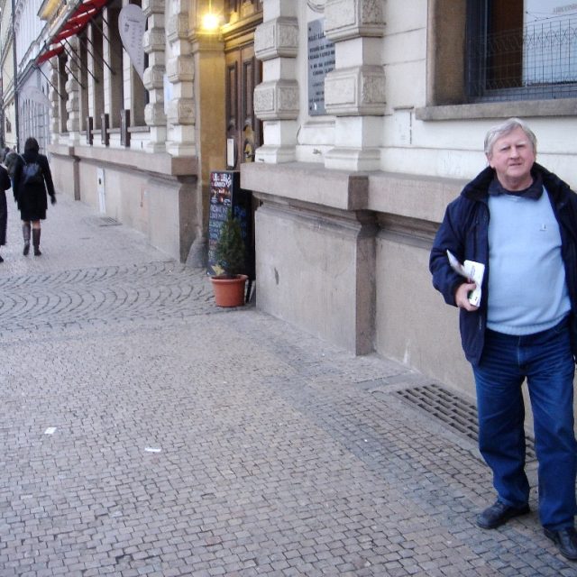 Režisér Vlastimil Venclík před filmovou akademií | foto: Petr Slinták