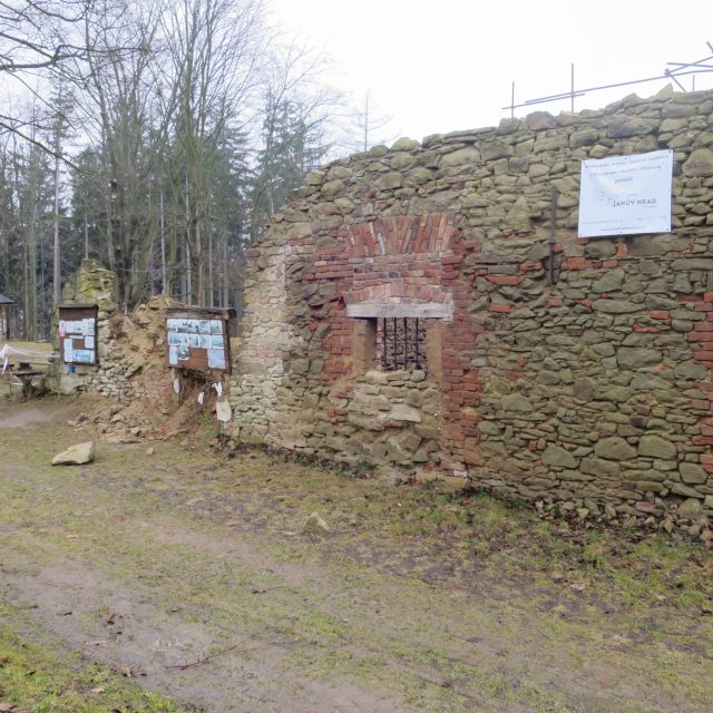 Janova hora leží zhruba 495 metrů nad Vizovicemi | foto: Saskia Mišová