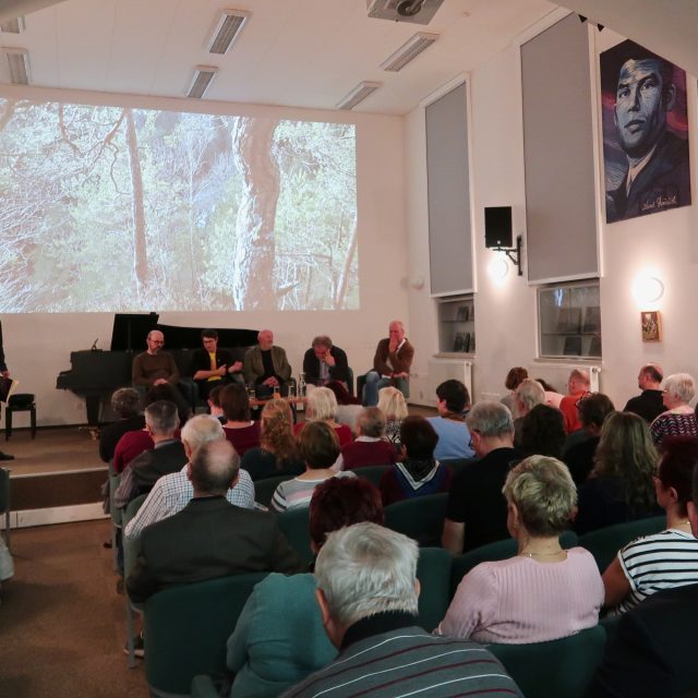 Komponovaný večer věnovaný chůzi a pěšímu putování ve vyškovské knihovně | foto: Knihovna Karla Dvořáčka ve Vyškově