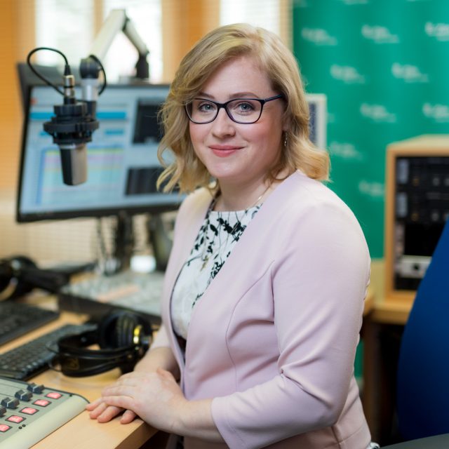 Noční linku moderuje ze zlínského studia Jarka Barboříková | foto: Khalil Baalbaki,  Český rozhlas