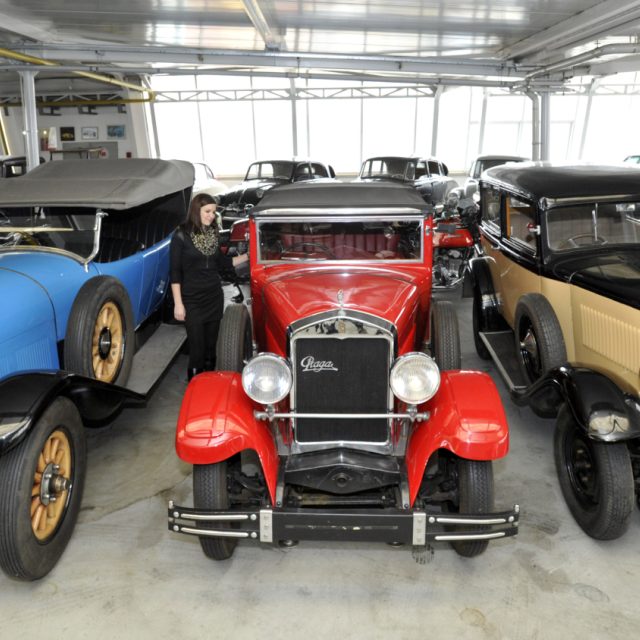 Veteráni ze Zlína | foto: Dalibor Glück,  ČTK