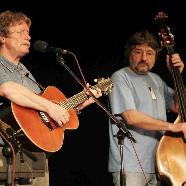 Nezmaři  (Pavel Zajíc a Pavel Jim Drengubák) na snímku z roku 2008 | foto: Ladislav Němec,  MAFRA / Profimedia