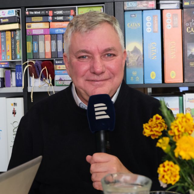 Miroslav Konvalina v rozhlasové kavárně | foto: Milan Baják,  Český rozhlas