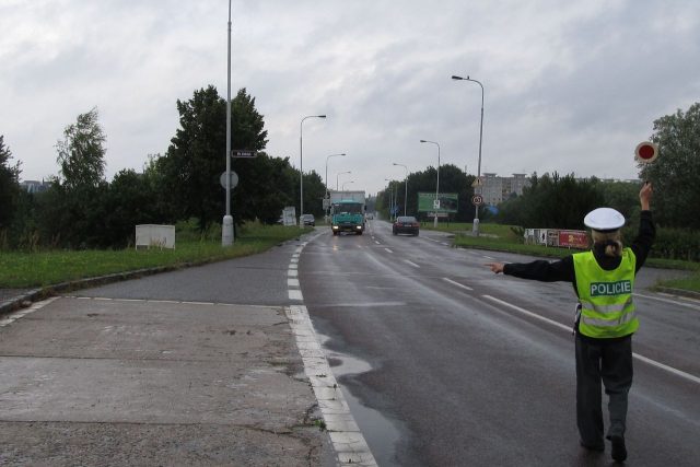 Bezpečnost na silnicích,  to je podle policie základ | foto: Policie ČR