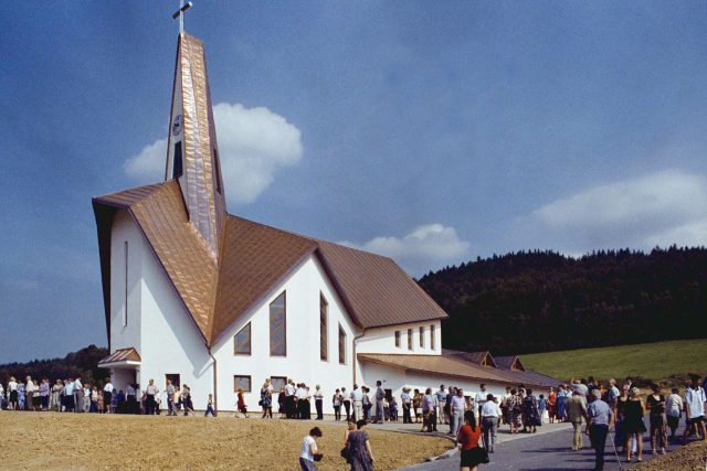 Kostel sv. Zdislavy na Prostřední Bečvě | foto: Lukáš Machalínek,  ČTK