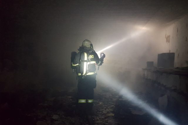 Zásah hasičů při požáru bývalé kotelny ze 7. dubna 2019 | foto: Hasičský záchranný sbor Zlínského kraje