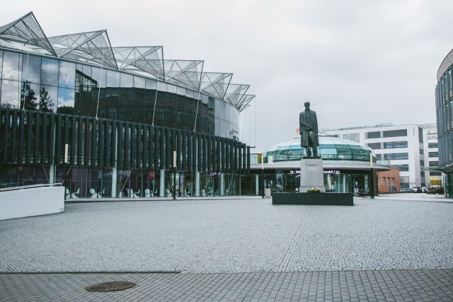 Kongresové centrum od zlínské rodačky architektky Evy Jiřičné,  otevřeno v roce 2007 | foto: Jana Volková