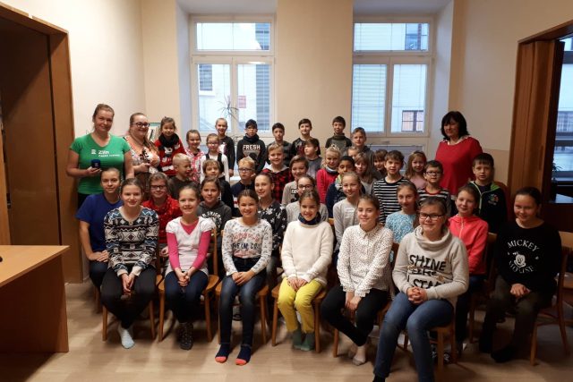 Školáci z Vizovic zpívají v Moravských dětech | foto: Saskia Mišová
