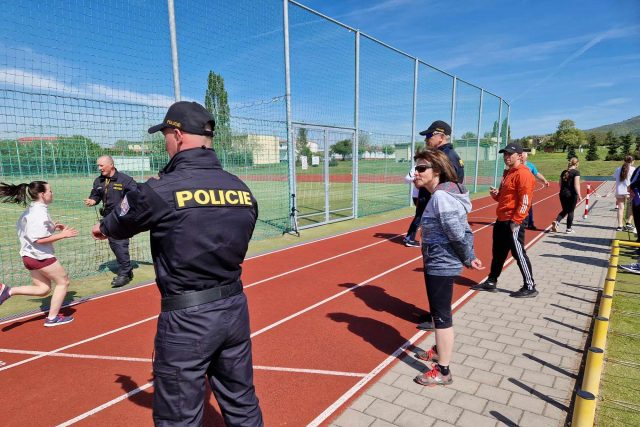 Přijímací zkoušky na policejní školu v Holešově,  fyzické testy | foto: Roman Verner,  Český rozhlas