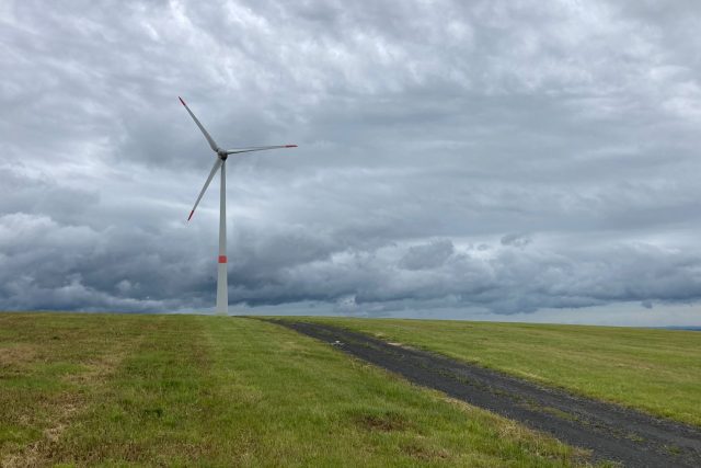 Větrná elektrárna ve Vrbici na Karlovarsku | foto: Zdeněk Trnka,  Český rozhlas