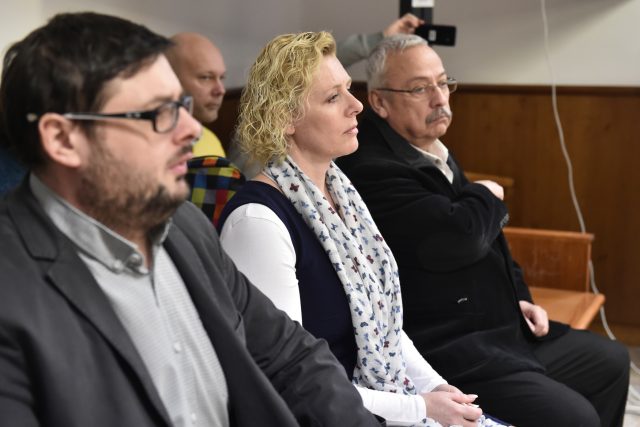 Starostka Chropyně Věra Sigmundová u soudu | foto: Dalibor Glück,  ČTK