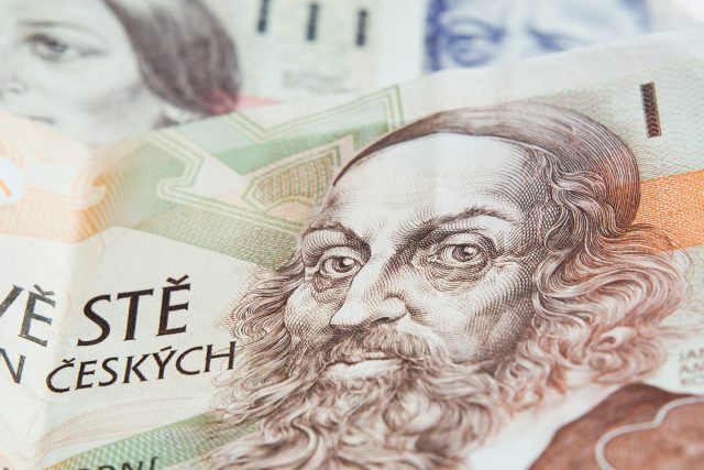 Peníze,  bankovky,  ekonomika,  koruna | foto: Miloslav Hamřík,  Český rozhlas