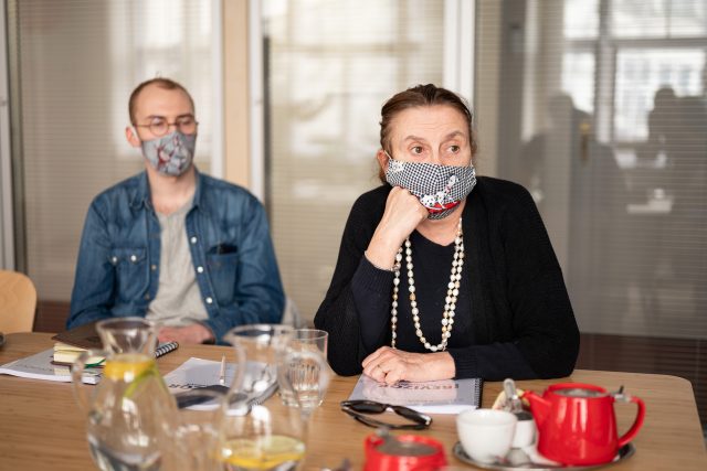 Eva Holubová během zkoušení Revizora | foto: Studio DVA