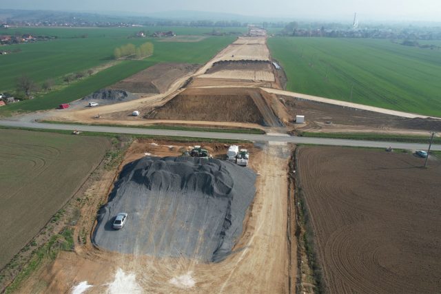 Výstavba dálnice D55 v úseku Babice - Staré Město,  duben 2022 | foto: Ředitelství silnic a dálnic ČR