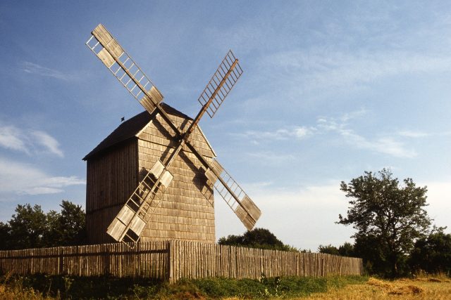 Větrný mlýn Velké Těšany | foto: Profimedia