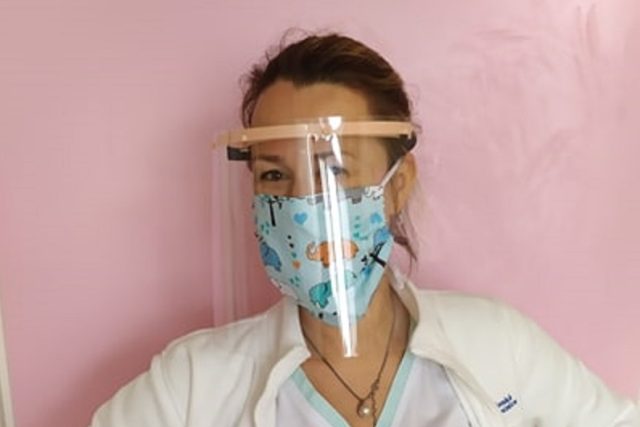 Ochranné štíty pro nemocnici ve Vsetíně | foto: Vsetínská nemocnice