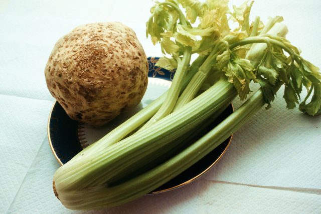 Z celeru můžete připravit pomazánky,  saláty,  dipy | foto: Ivan Dvořák