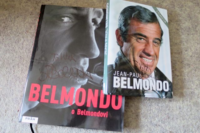 Jean-Paul Belmondo ke konci života přiznal,  že mnoho jeho podpisů je falešných,  protože ho často podepisovaly sekretářky | foto: Tereza Brázdová,  Český rozhlas